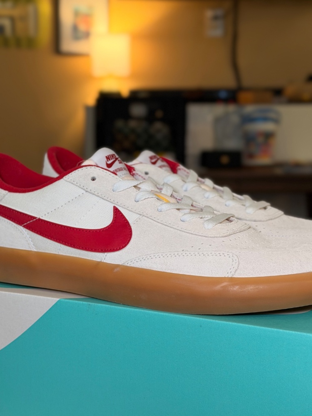 NEW Nike SB Heritage Vulc – Summit White/Cardinal Red – Size 12 NWT🔥 - Picture 2 of 8